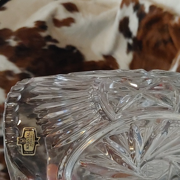 Pinwheel Montpellier Collection Pitcher - Picture 5 of 10